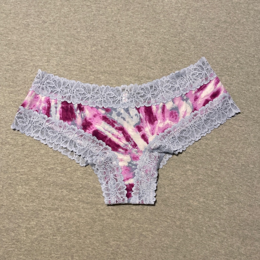 Victoria’s Secret PINK Lace Trim Cheeky Panty Blue Purple Tie Dye Medium M
